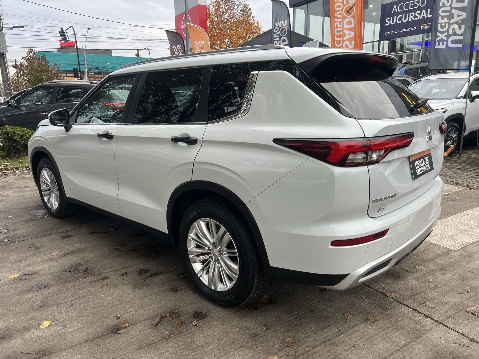 Mitsubishi OUTLANDER GLX 2.5 AUT 2023 - Imagen 6 de 20