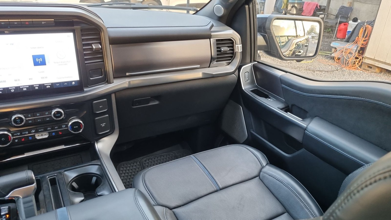 Ford F-150 F150 CC PLATINUM 4X4 3.5 AUT 2025 - Imagen 11 de 20