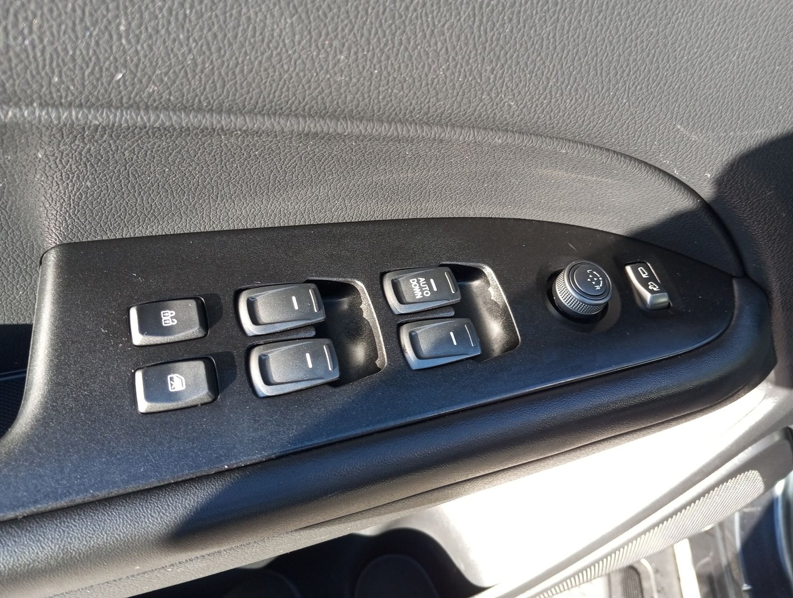 Ssangyong MUSSO GRAND 2.2 AUT 2024 - Imagen 19 de 20