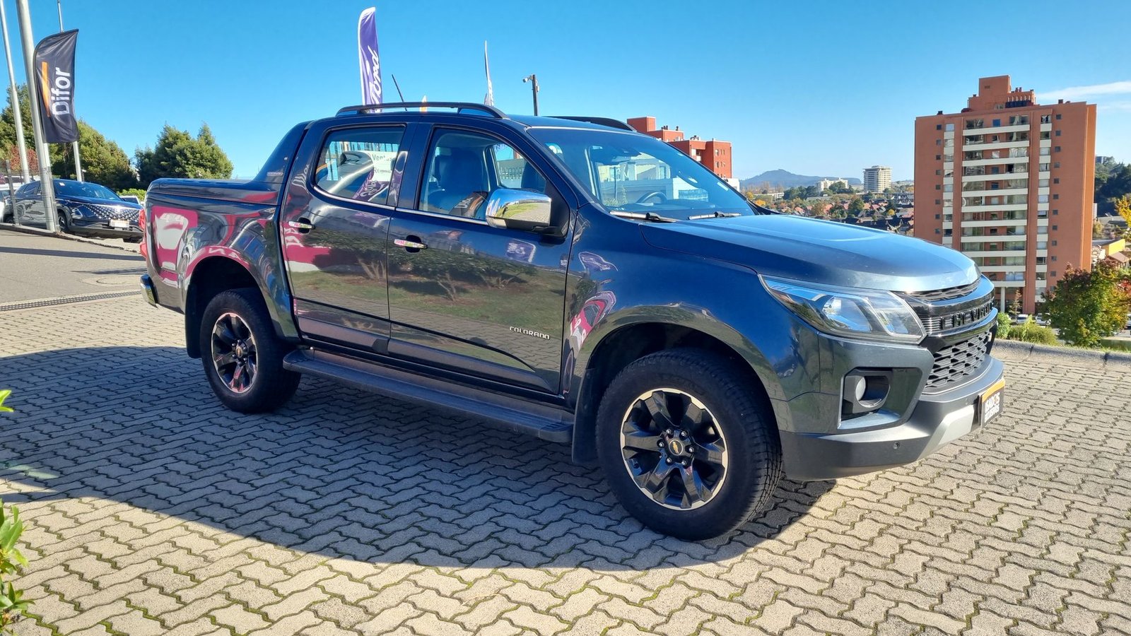 Chevrolet COLORADO DCAB 4X4 2.8 AT 2023 - Imagen 13 de 20