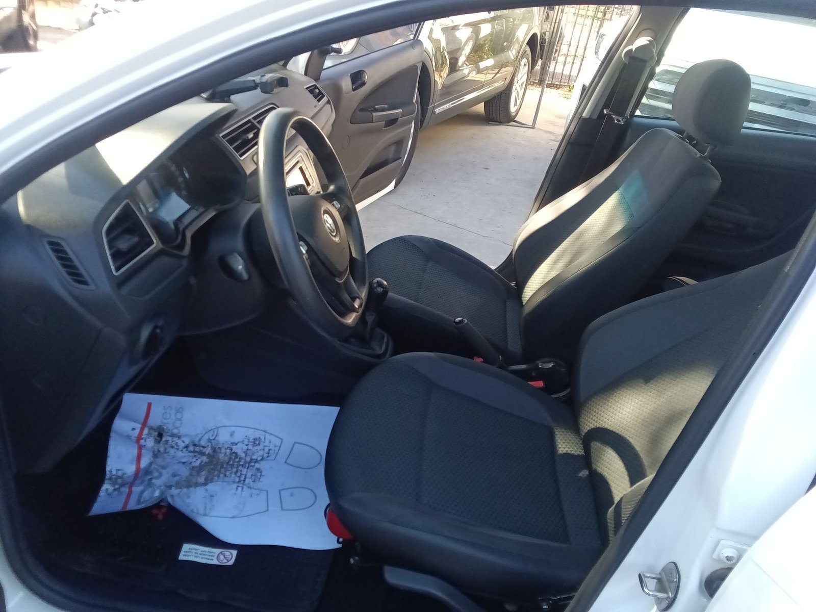 Volkswagen VOYAGE 1.6 2022 - Imagen 15 de 20