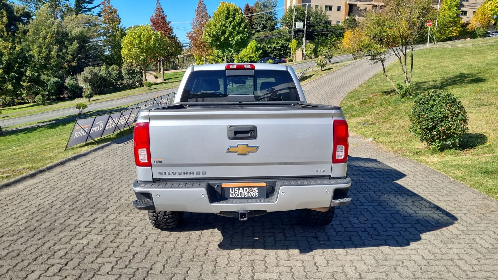 Chevrolet SILVERADO DCAB 4X4 5.3 AUT 2018 - Imagen 9 de 20