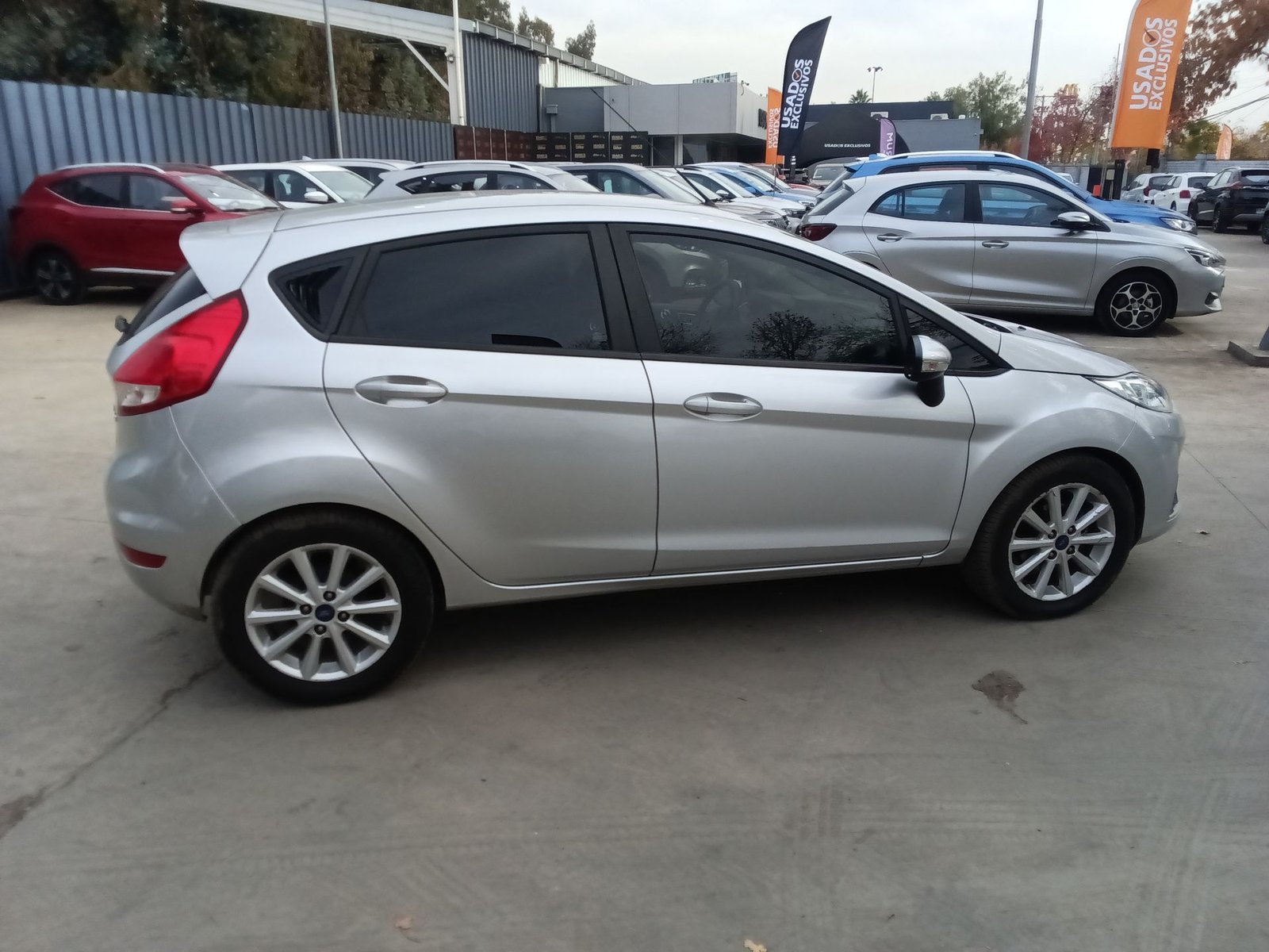 Ford FIESTA HATCH BACK 1.6 2018 - Imagen 9 de 15