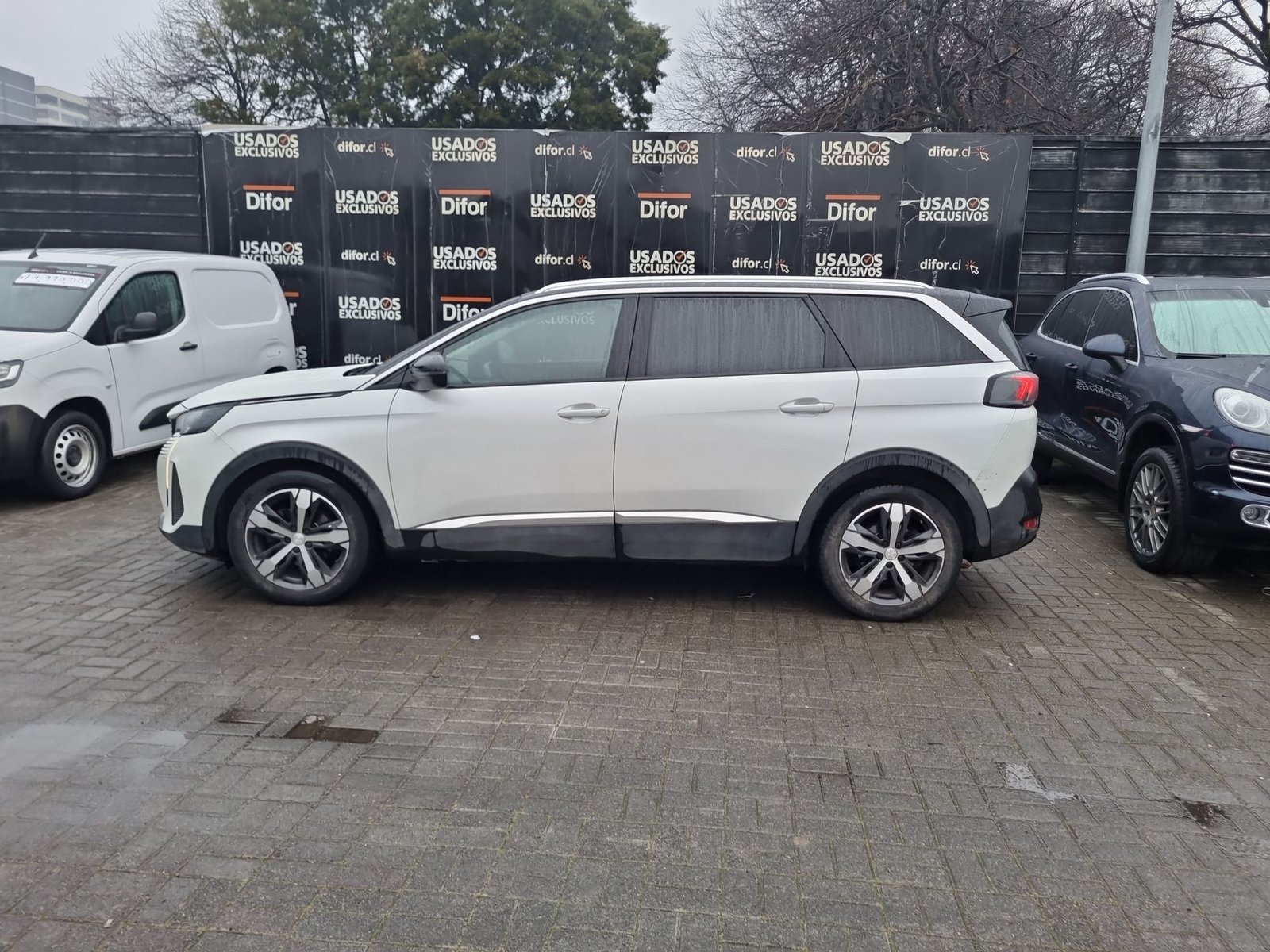 Peugeot 5008 ALLURE 1.5 AUT 2021 - Imagen 5 de 20