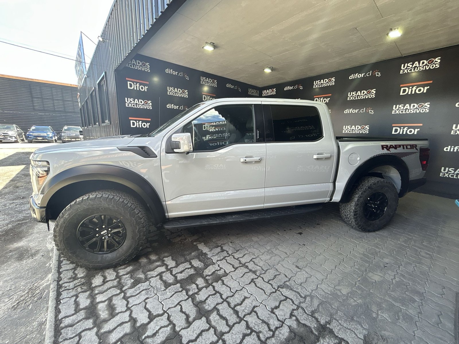 Ford F-150 RAPTOR F150 RAPTOR 4X4 3.5L AUT 2025 - Imagen 6 de 20