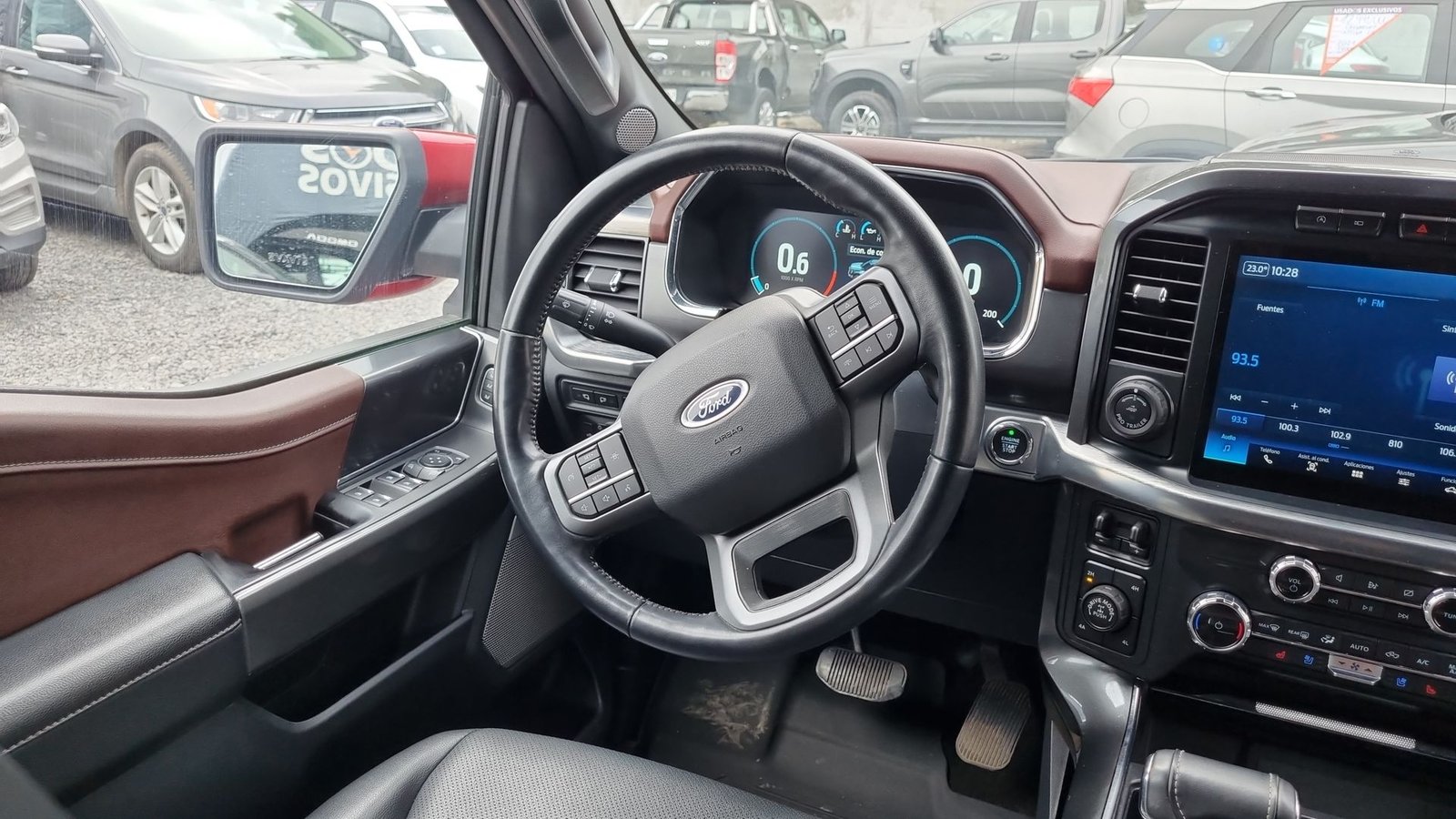Ford F-150 F150 LARIAT SPORT 4X4 5.0L AUT 2023 - Imagen 17 de 20
