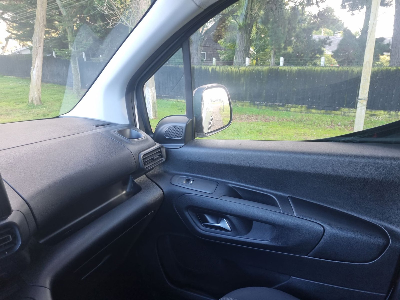 Opel COMBO L1 1.5 2025 - Imagen 18 de 20