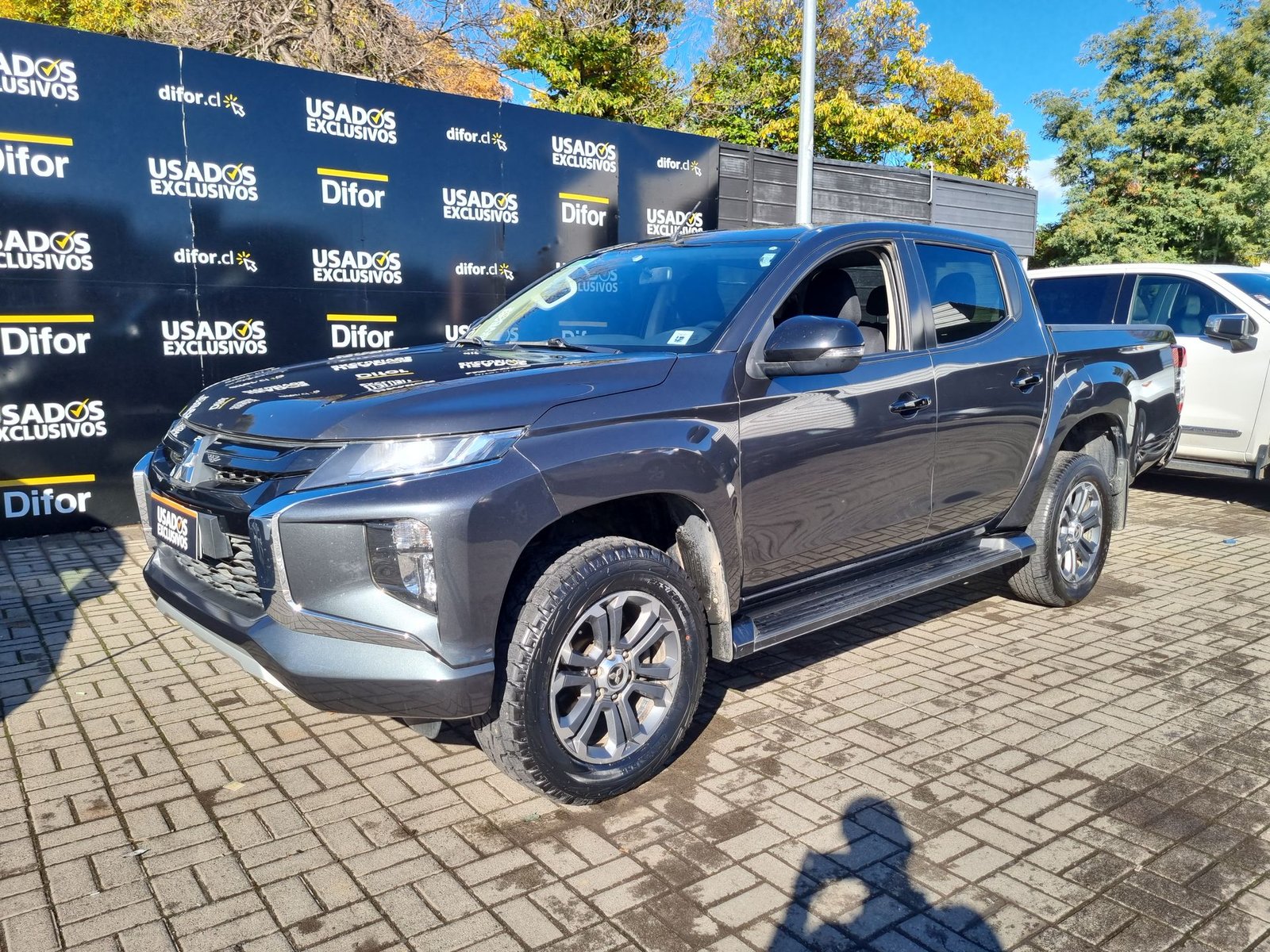 Mitsubishi L200 DAKAR 4X4 2.4 2023 - Imagen 4 de 20