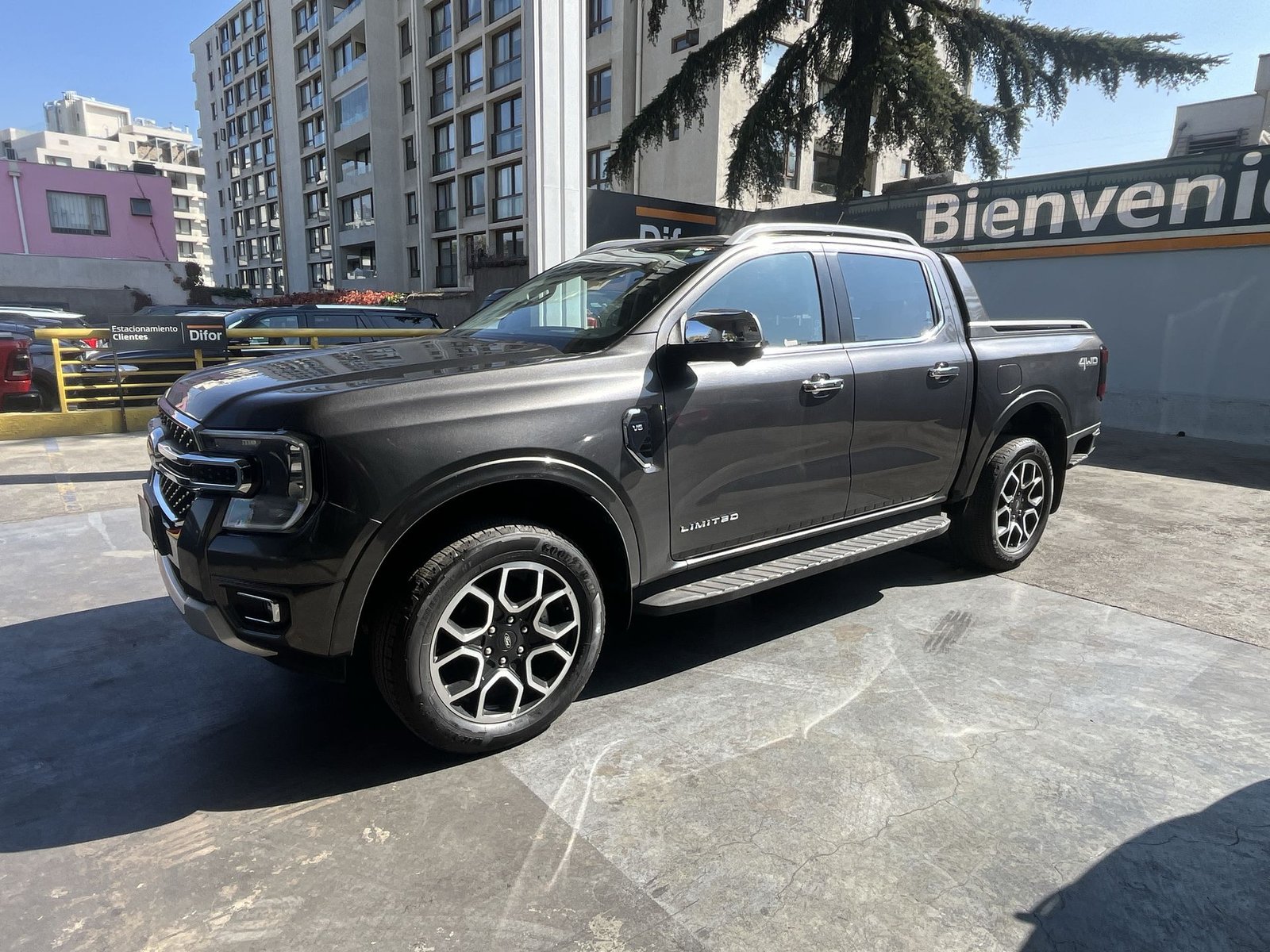 Ford RANGER LTD 4X4 3.0 AUT 2024 - Imagen 4 de 20
