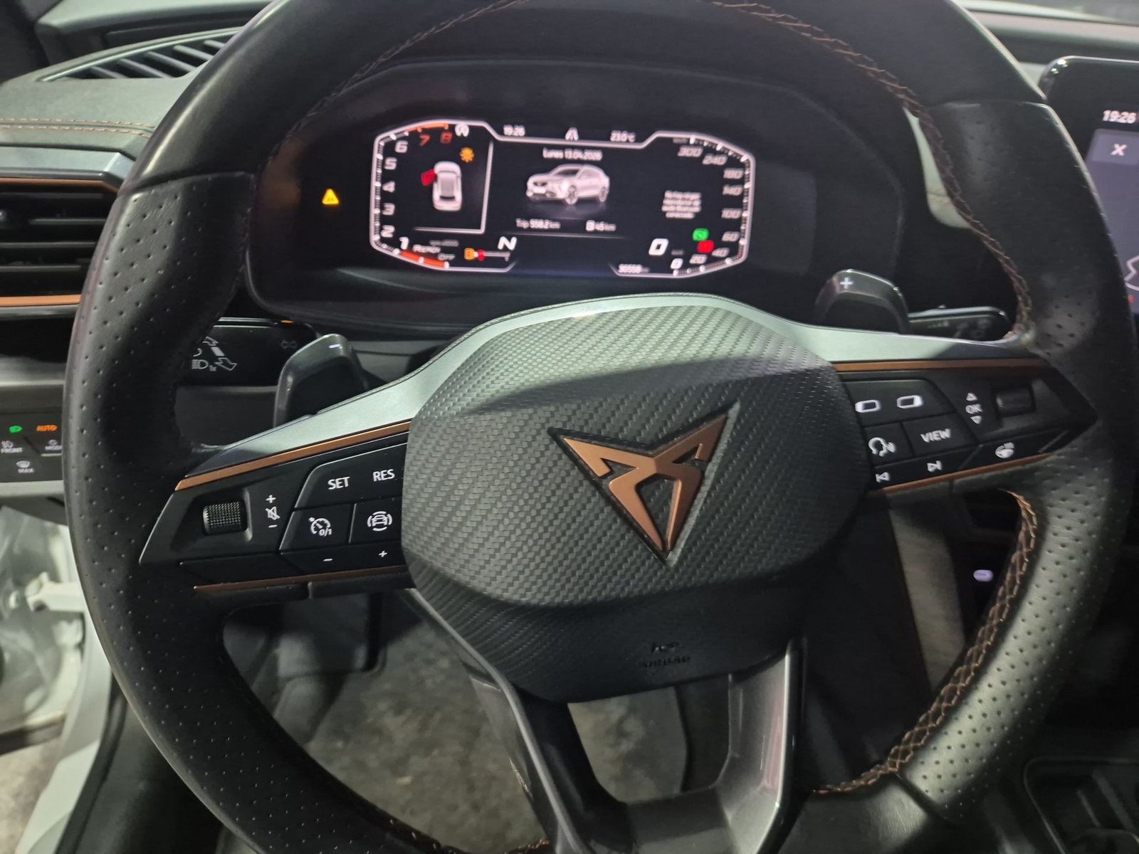 Cupra FORMENTOR TSI 2.0 AUT 2025 - Imagen 18 de 20