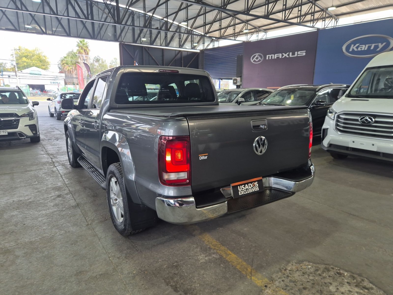 Volkswagen AMAROK HIGHLINE 4X4 2.0 AUT 2021 - Imagen 8 de 20