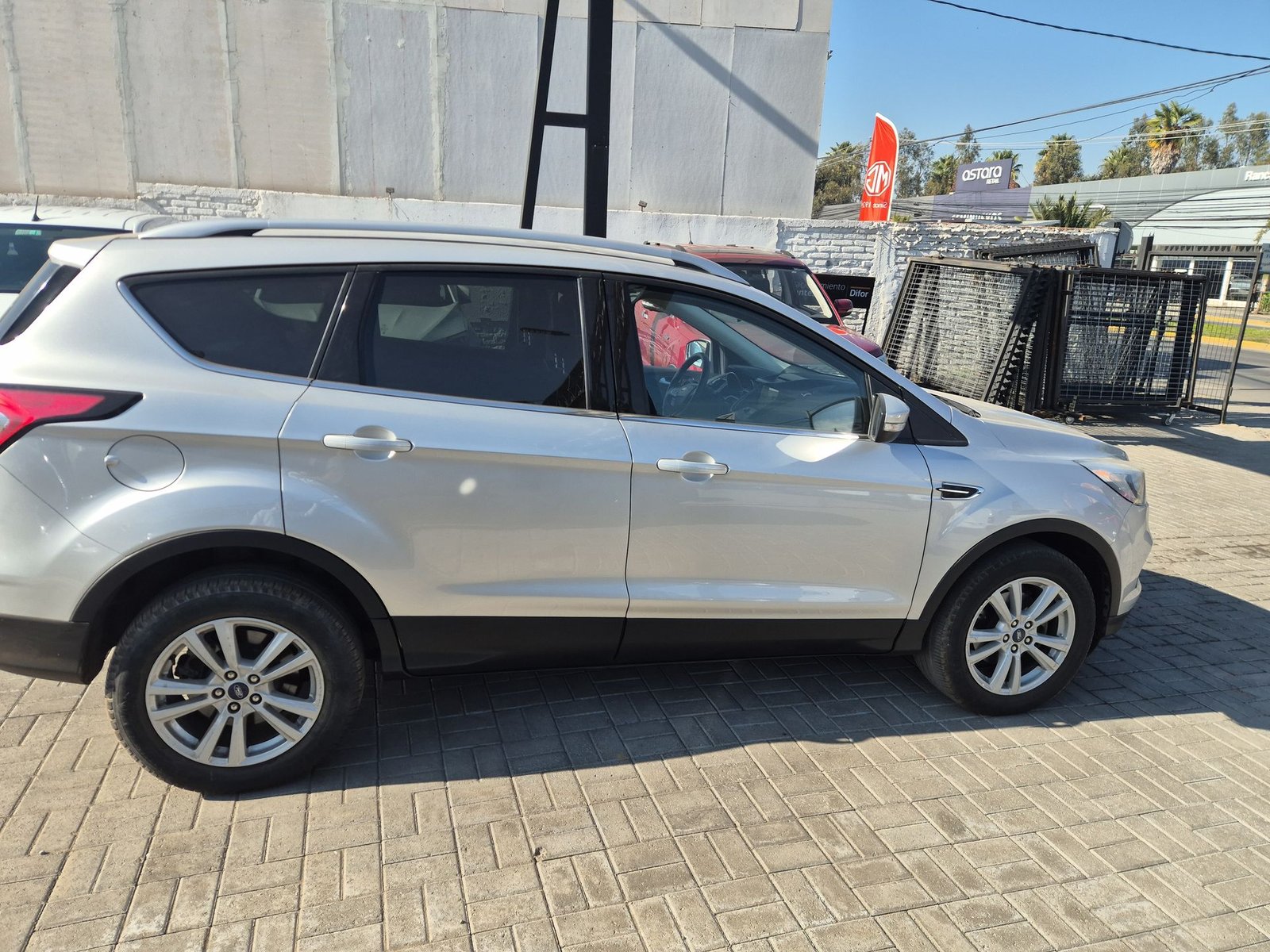 Ford ESCAPE SUV 2.5 AUT 2019 - Imagen 12 de 15