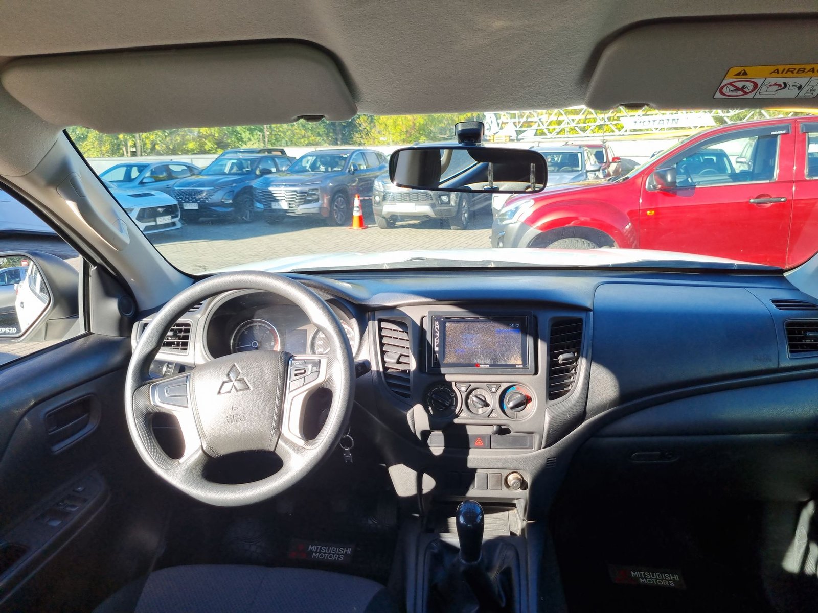 Mitsubishi L200 KATANA CRM 4X4 2.4 2022 - Imagen 10 de 20