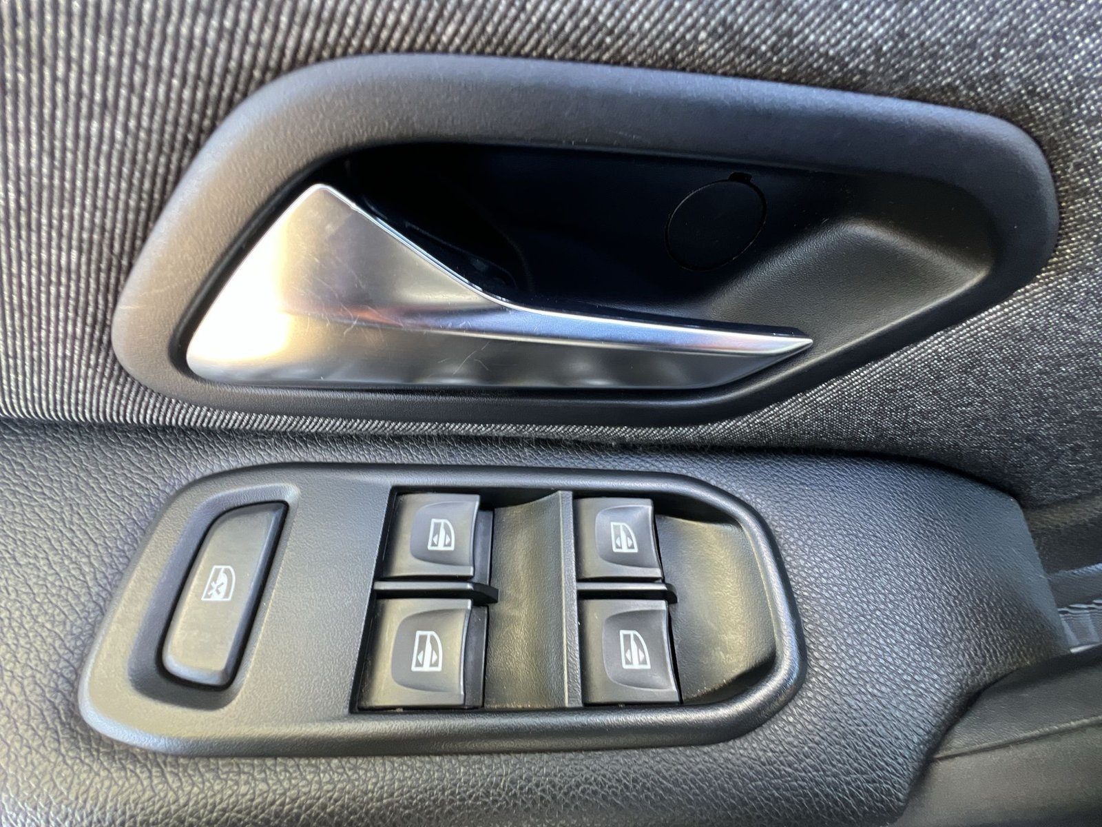 Renault OROCH 1.3 AUT 2022 - Imagen 13 de 17