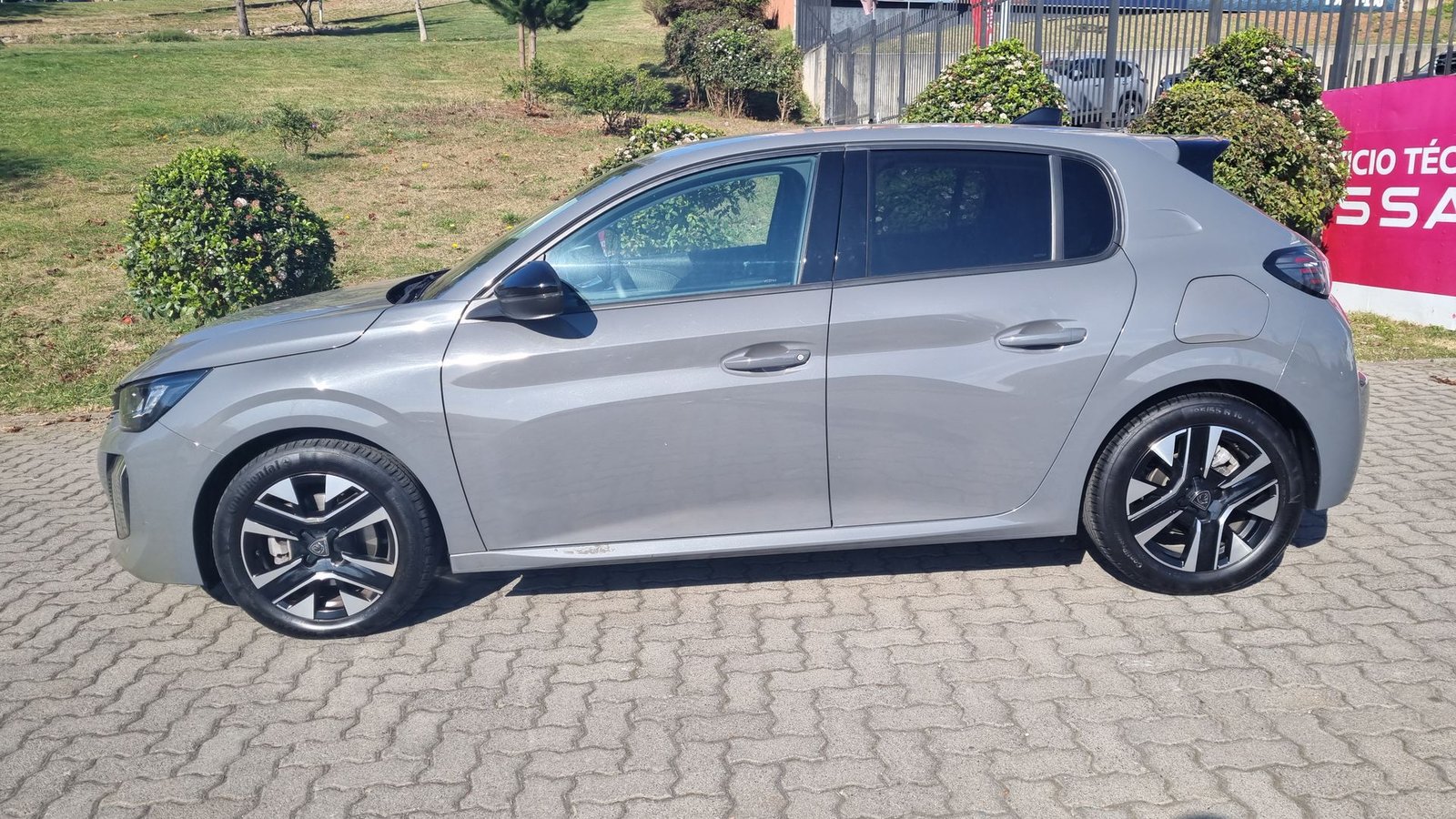 Peugeot 208 ALLURE MHEV 136 EDCT 1.2 AUT 2025 - Imagen 6 de 20