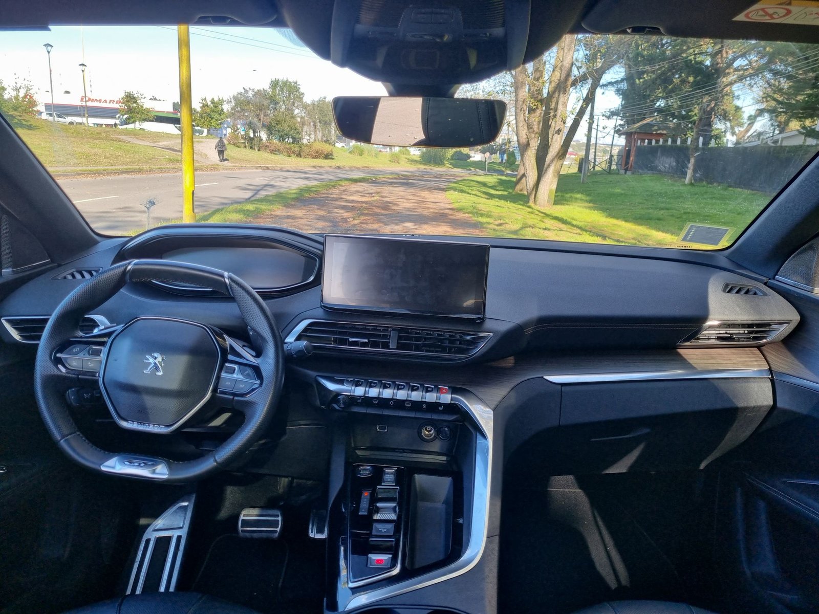 Peugeot 3008 HYBRID 300 4X4 1.6 AUT 2024 - Imagen 18 de 20