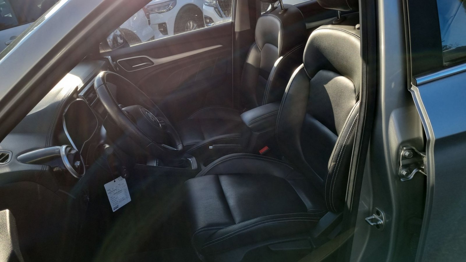 Mg ZS 1.5L AUT 2023 - Imagen 19 de 20