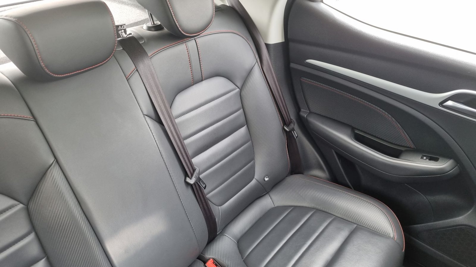 Mg NEW ZX ZX 1.3T AUT 2023 - Imagen 15 de 20