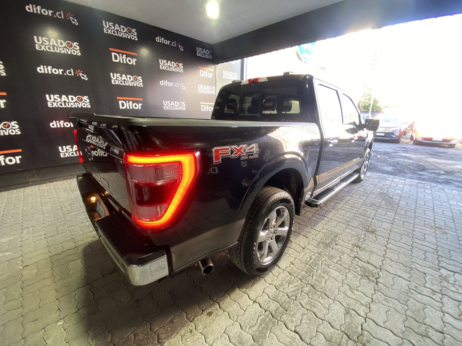 Ford F-150 F150 LARIAT LUXURY 4X4 5.0L AUT 2023 - Imagen 11 de 20