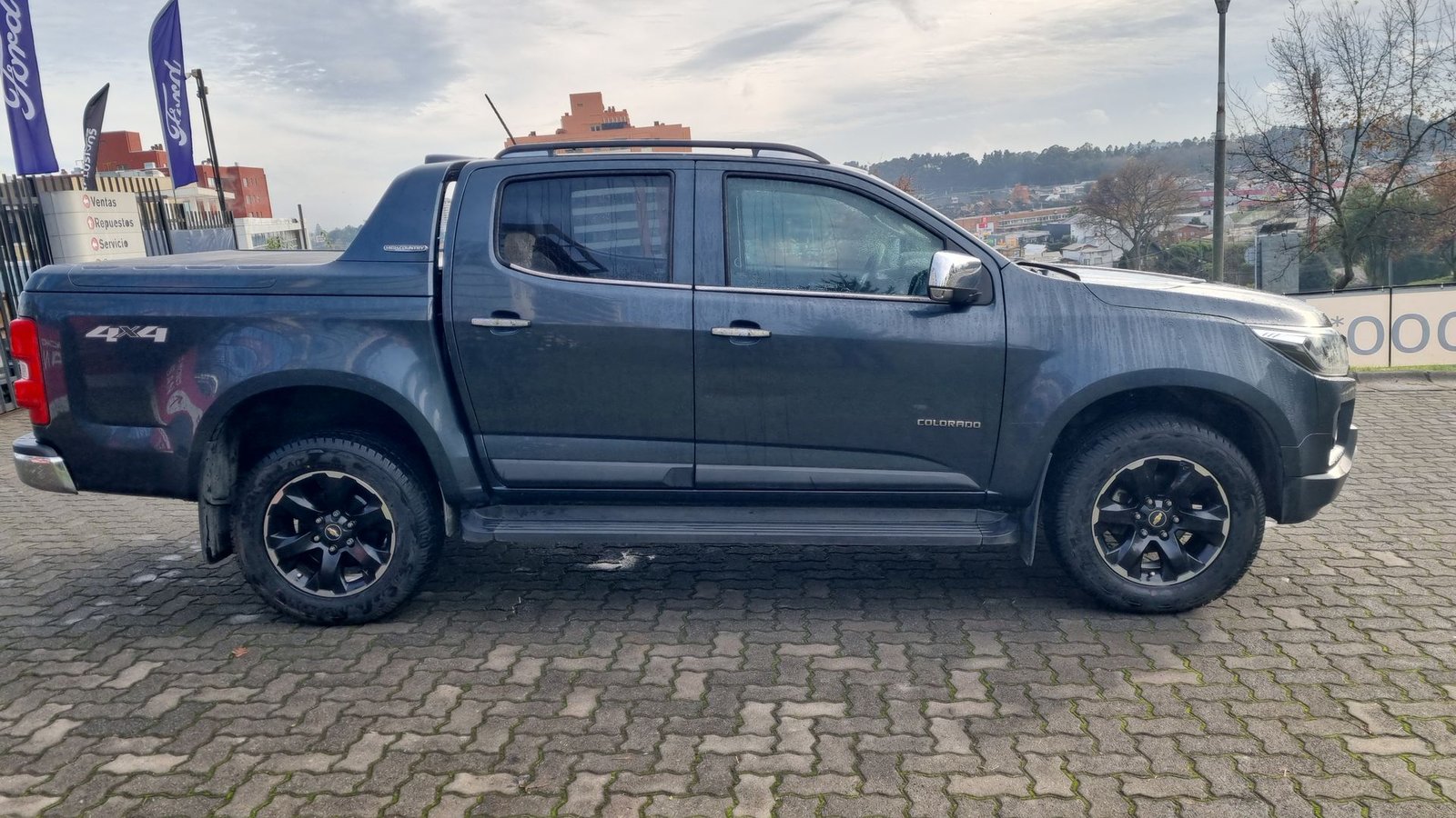 Chevrolet COLORADO DCAB 4X4 2.8 AT 2023 - Imagen 12 de 15