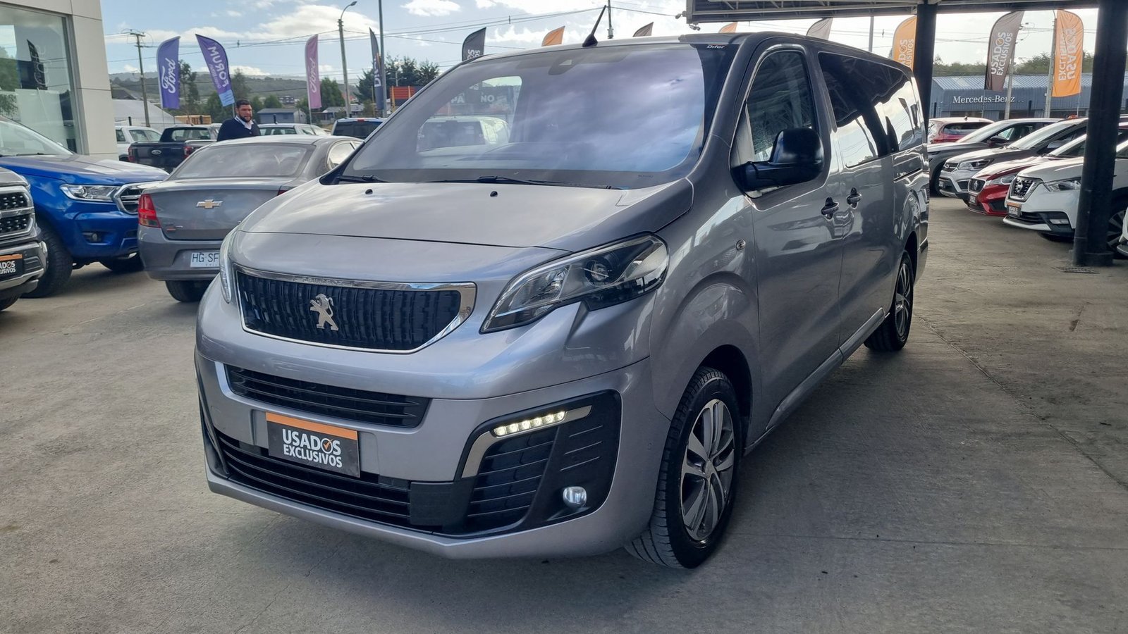 Peugeot TRAVELLER BLUEHDI 2.0 2024 - Imagen 8 de 20