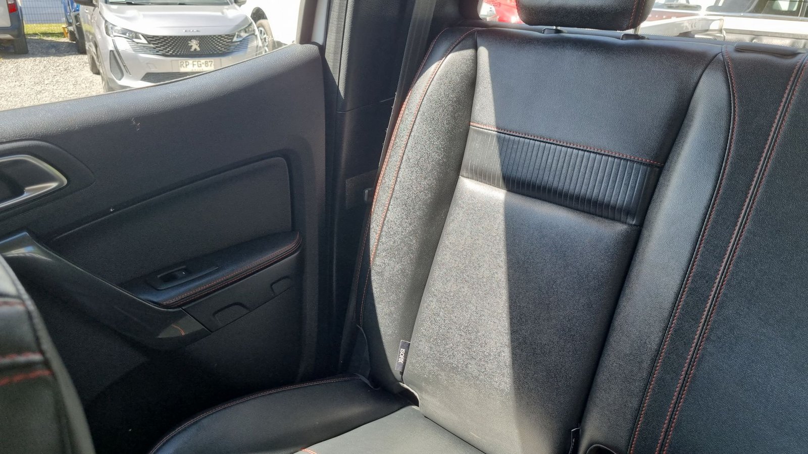 Ford RANGER FX4 4X4 3.2 AT 2023 - Imagen 13 de 20