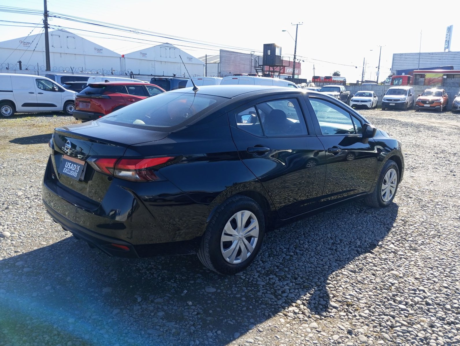 Nissan VERSA MT 1.6 2023 - Imagen 8 de 20