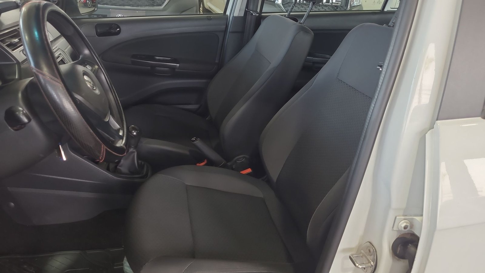 Volkswagen VOYAGE 1.6 2023 - Imagen 15 de 20