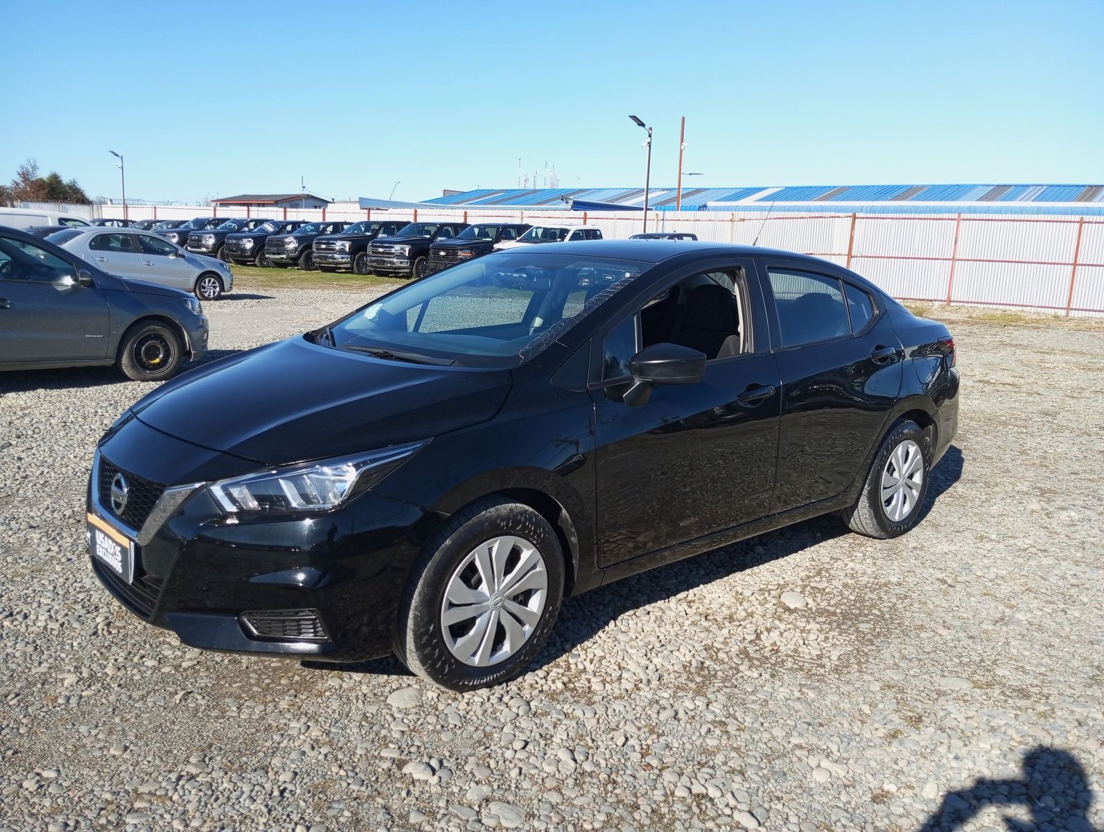 Nissan VERSA MT 1.6 2023 - Imagen 4 de 20