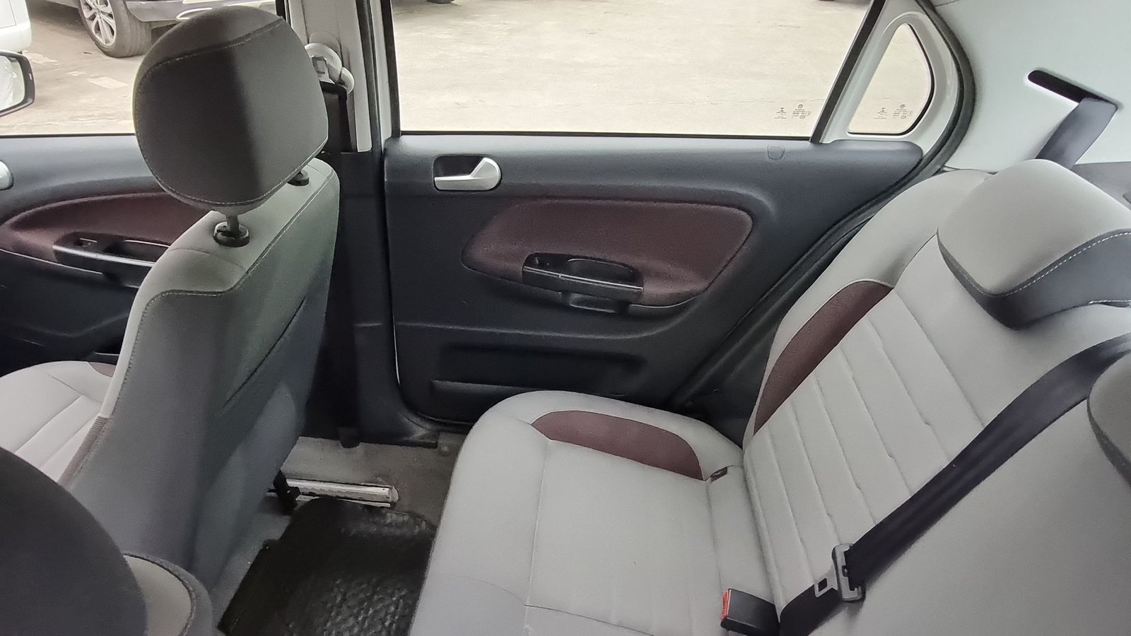 Volkswagen VOYAGE 1.6 2023 - Imagen 16 de 20