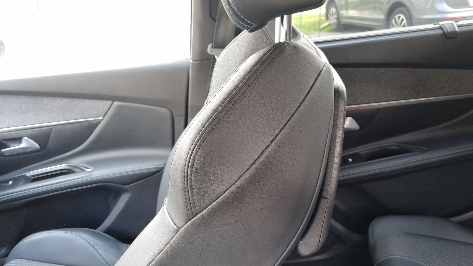Peugeot 5008 BLUEHDI 130 1.5 AUT 2022 - Imagen 12 de 20