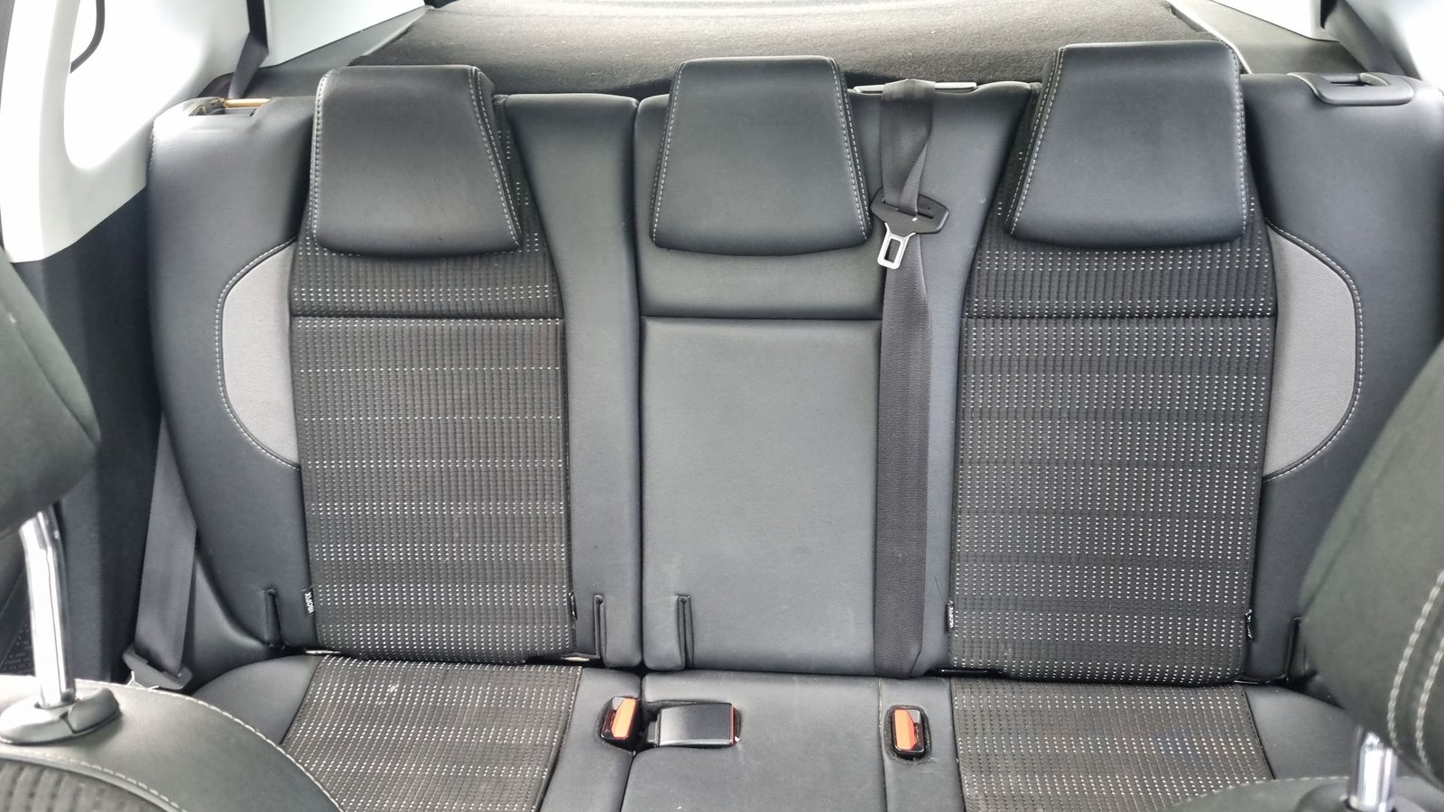 Peugeot 2008 2019 - Imagen 18 de 20