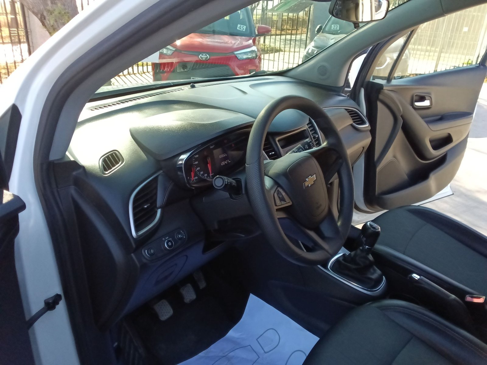 Chevrolet TRACKER II FWD 1,8 2020 - Imagen 10 de 15