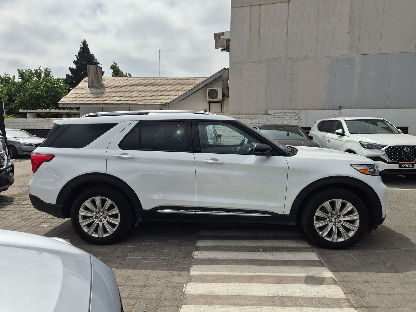 Ford EXPLORER 4WD 2.3 AUT 2024 - Imagen 12 de 20