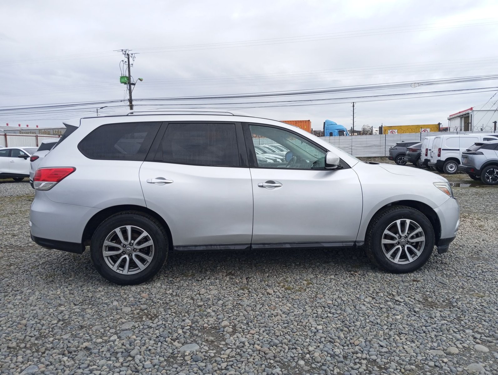 Nissan PATHFINDER SENSE 3.5 AUT 2016 - Imagen 9 de 20
