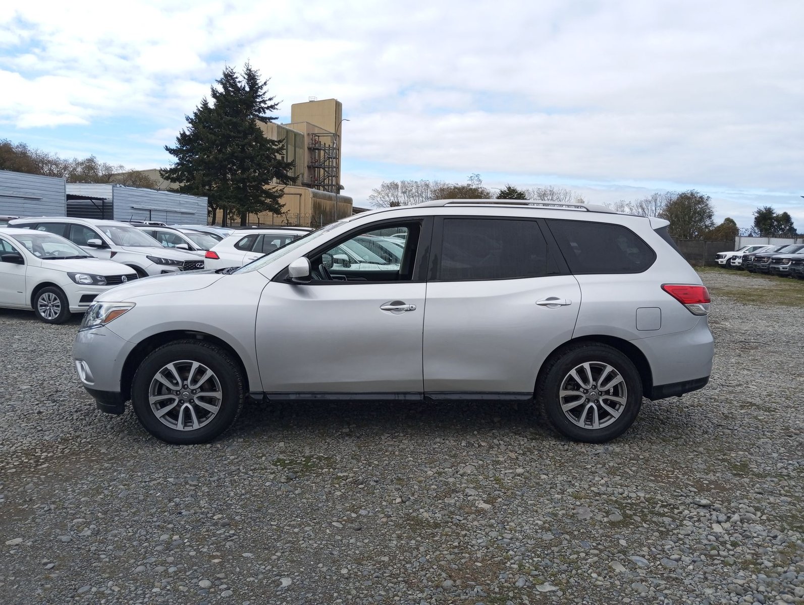 Nissan PATHFINDER SENSE 3.5 AUT 2016 - Imagen 5 de 20