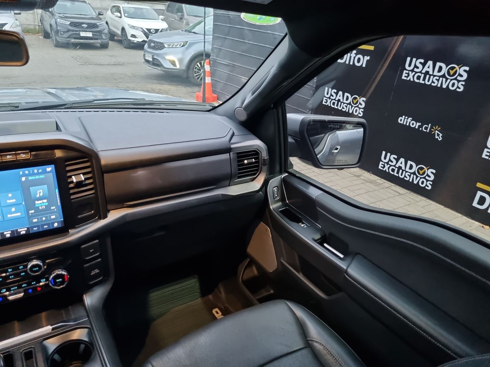 Ford F-150 F150 LARIAT BLACK 4X4 5.0 AUT 2025 - Imagen 11 de 20