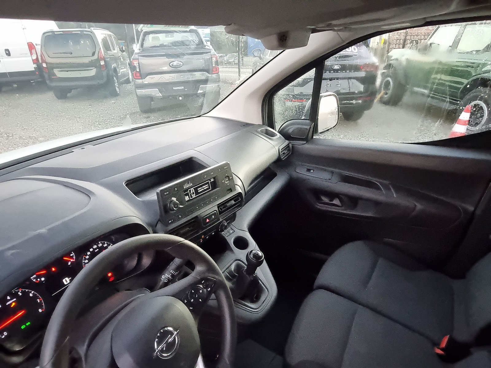 Opel COMBO HDI 92 L1 5P 1.6 2021 - Imagen 11 de 15