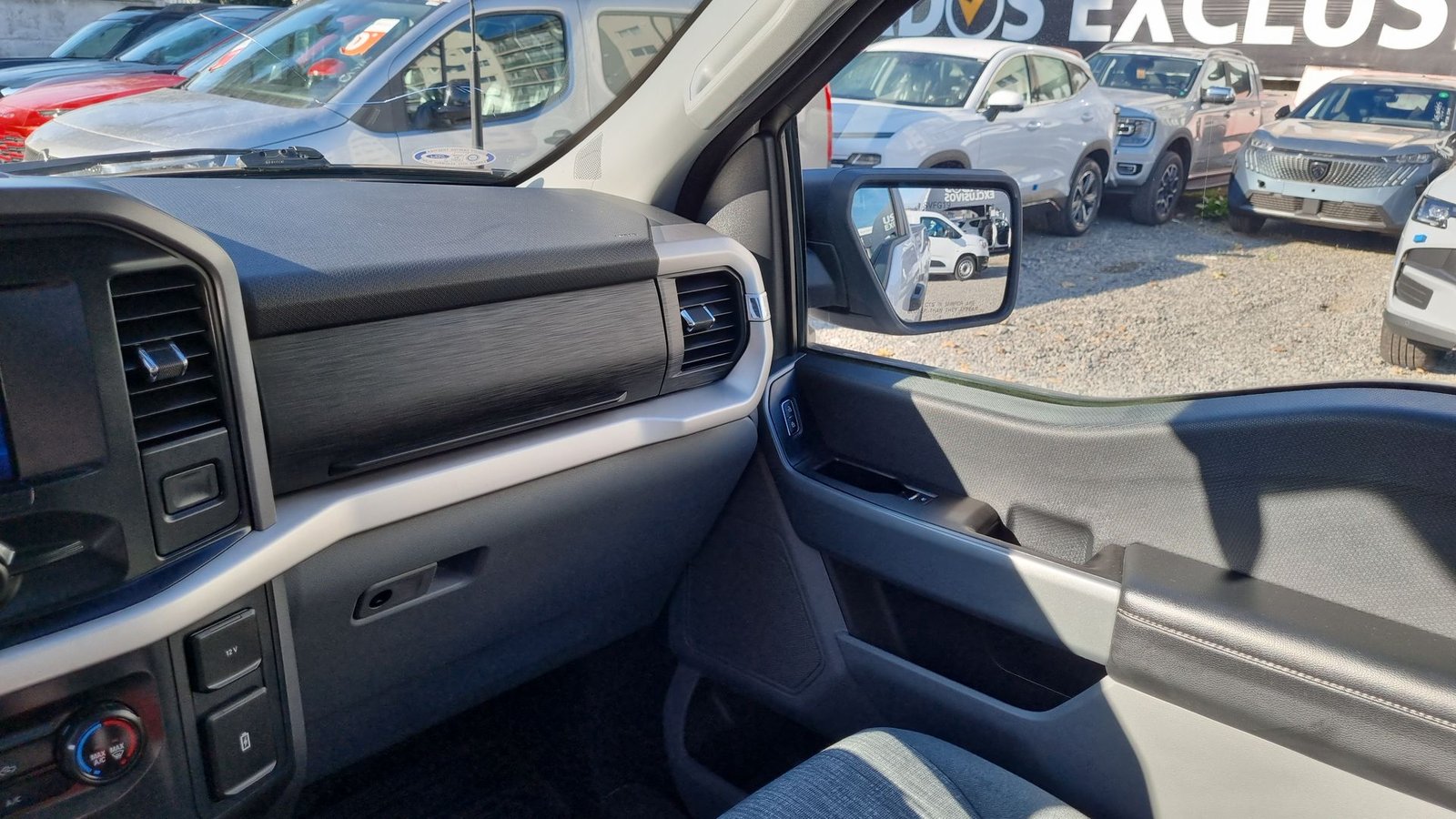 Ford F-150 2023 - Imagen 11 de 20