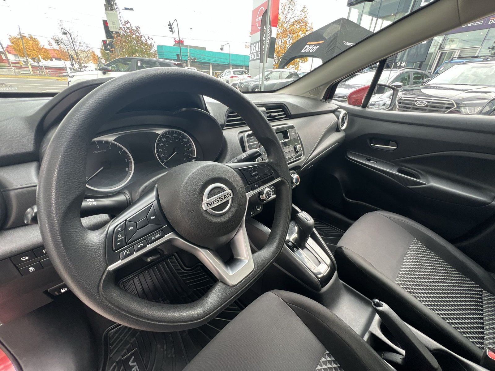 Nissan VERSA CVT 1.6 AUT 2021 - Imagen 14 de 20