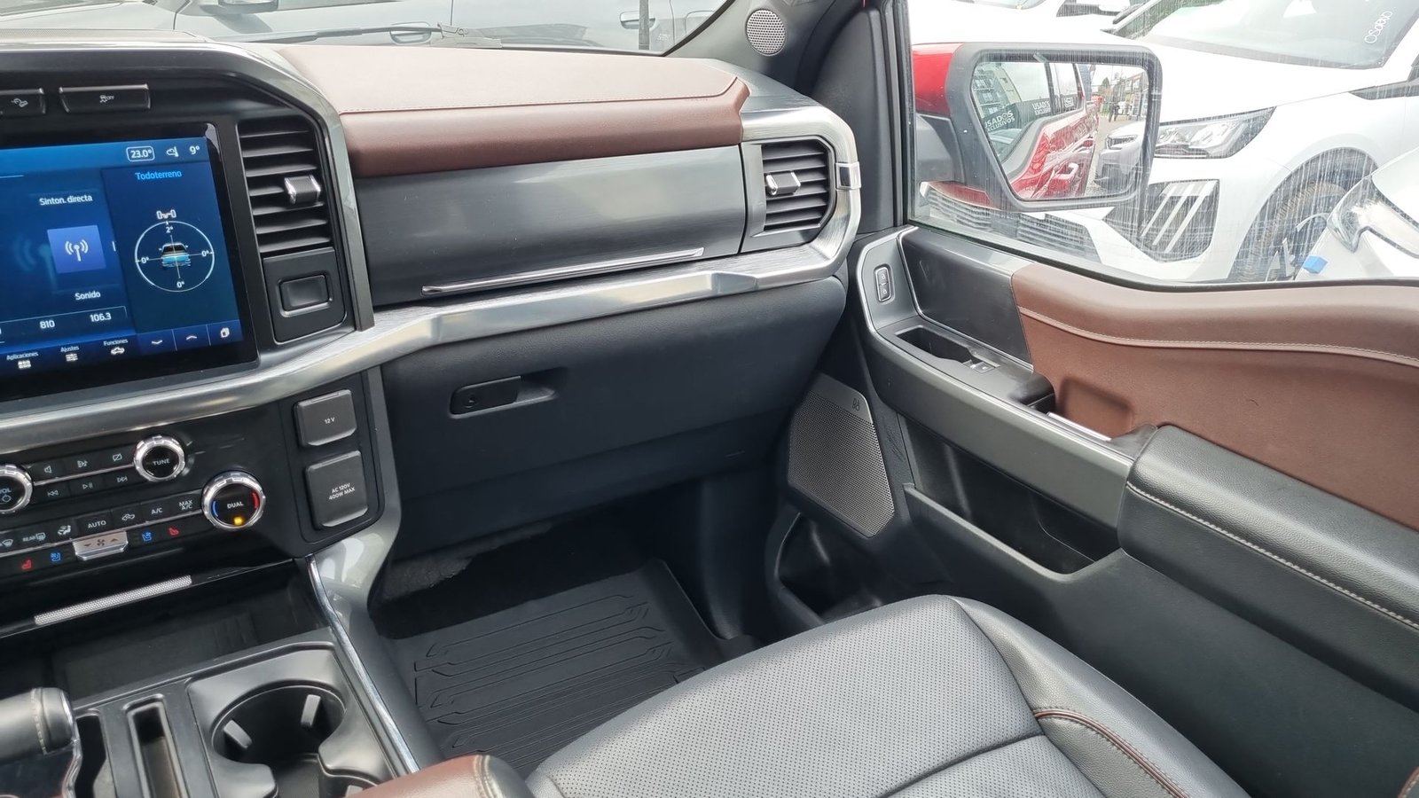 Ford F-150 F150 LARIAT SPORT 4X4 5.0L AUT 2023 - Imagen 11 de 20