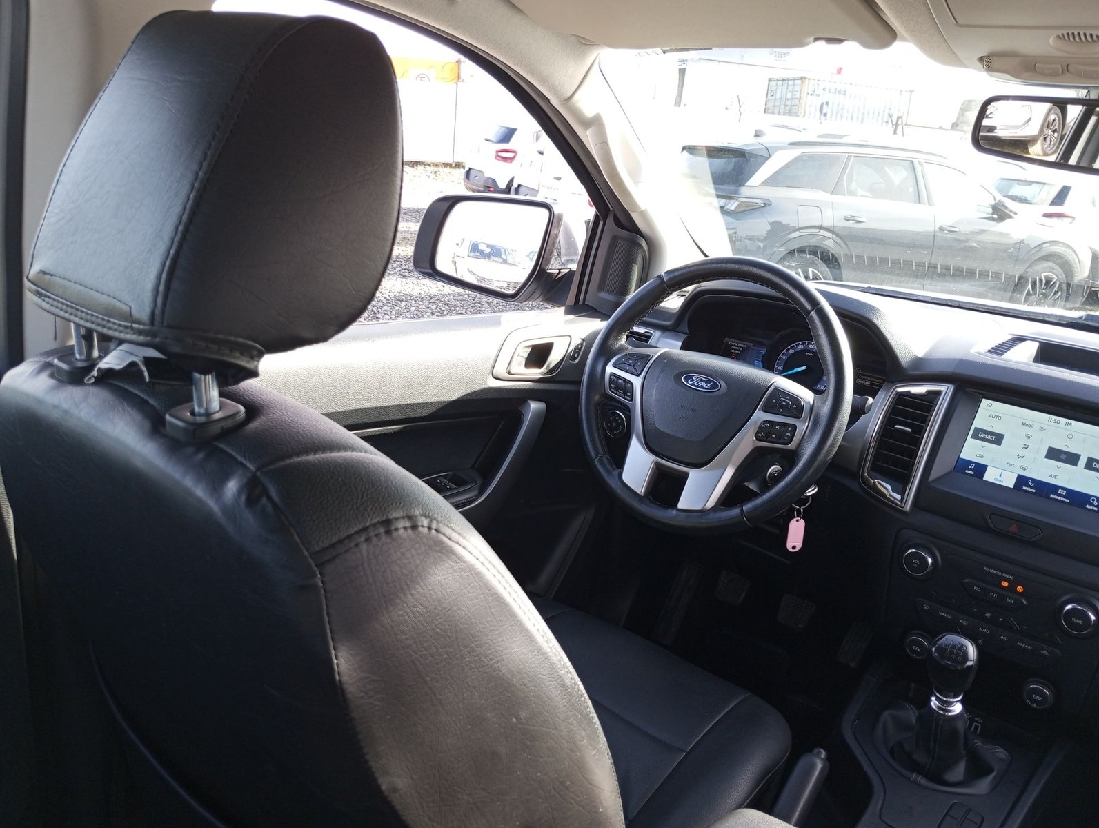 Ford RANGER DCAB XLT 3.2 2023 - Imagen 13 de 15