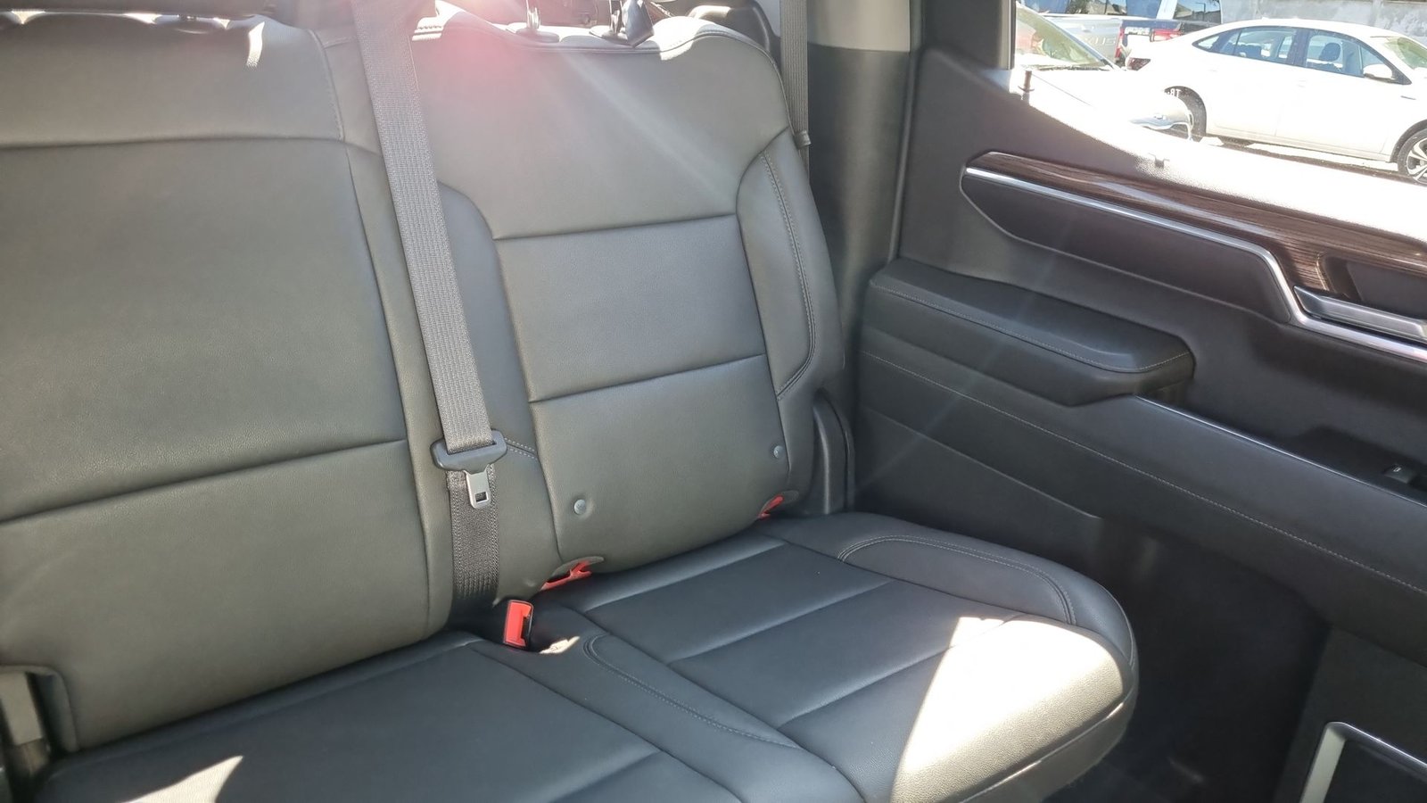 Chevrolet SILVERADO DCAB 4X4 5.3 AT 2023 - Imagen 15 de 20