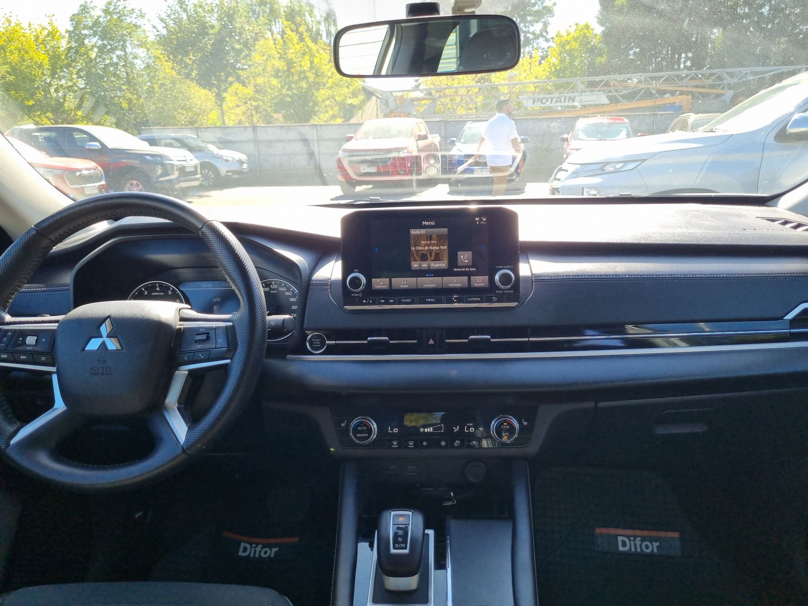 Mitsubishi OUTLANDER GLX 2.5 AUT 2023 - Imagen 10 de 20