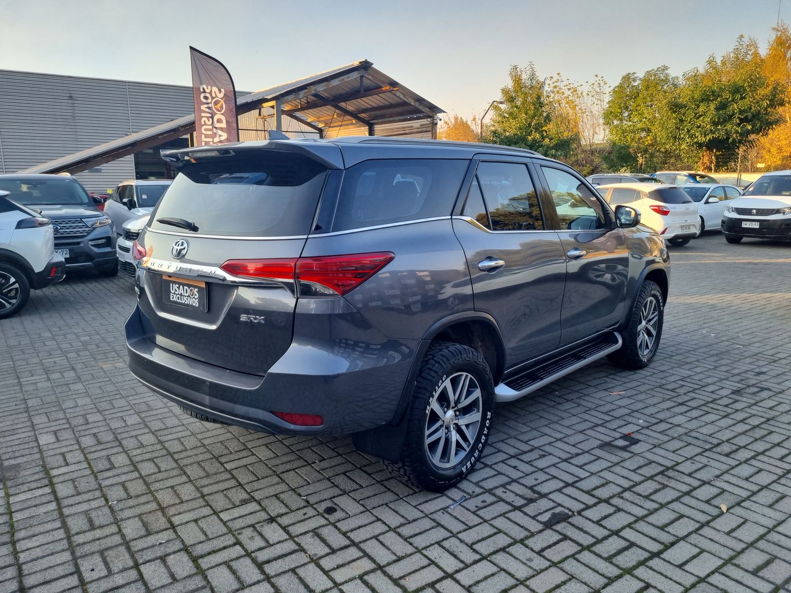 Toyota FORTUNER SRX 4X4 2.7 AUT 2019 - Imagen 8 de 20