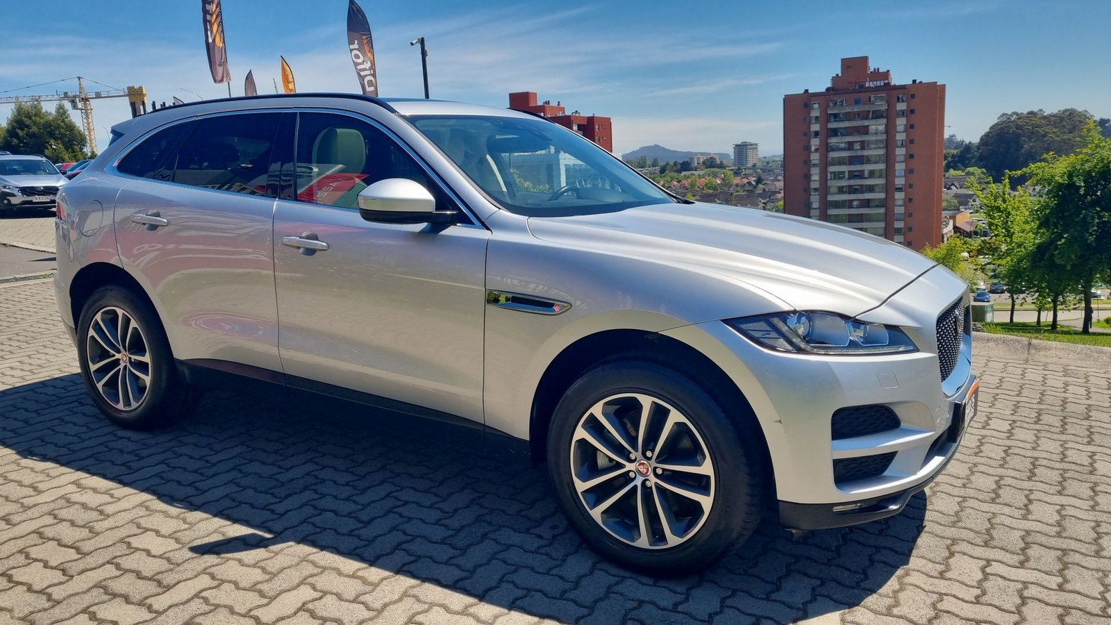 Jaguar F-PACE F PACE PRESTIGE 3.0 2017 - Imagen 13 de 20