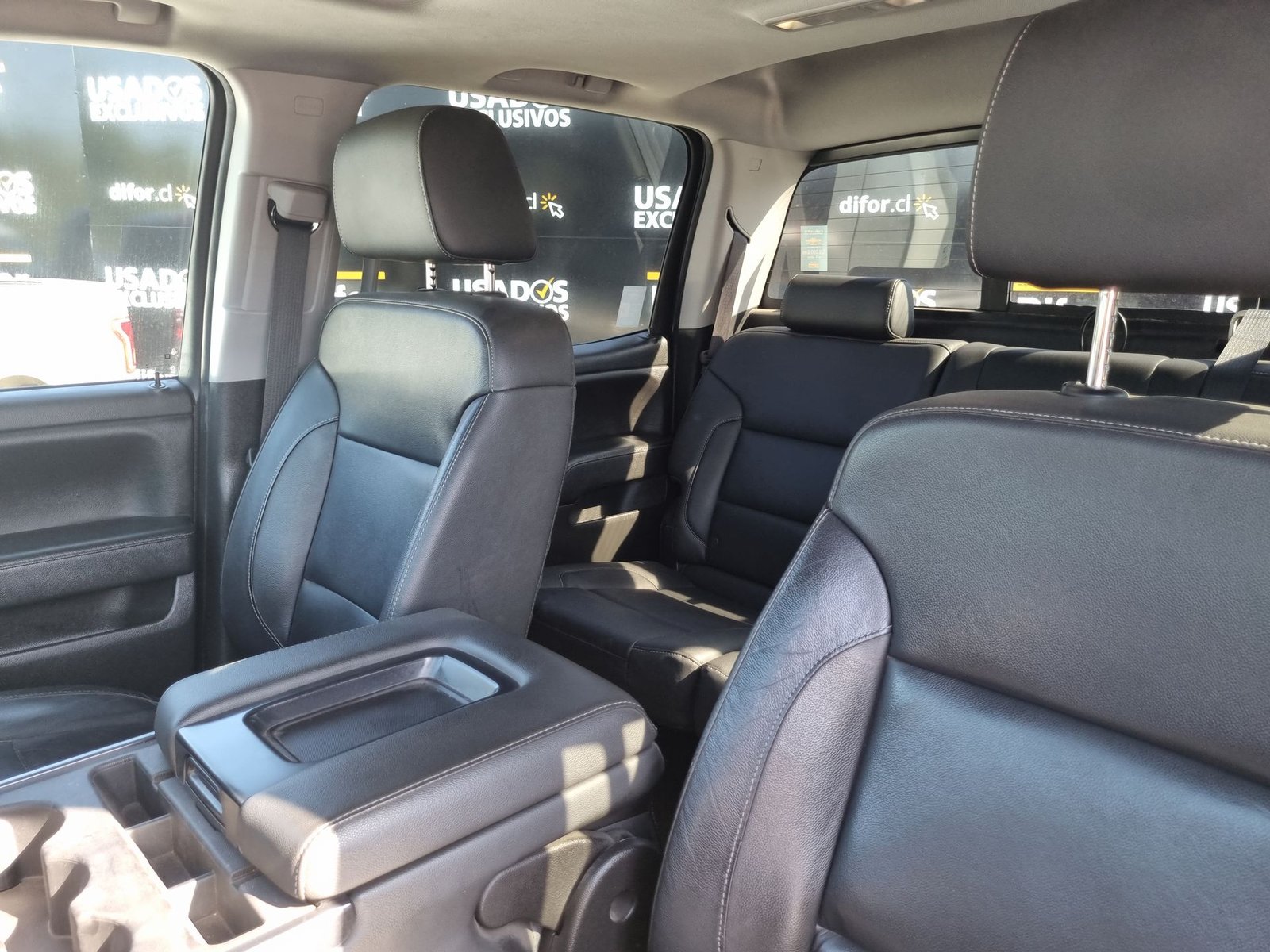 Chevrolet SILVERADO DCAB 4X4 5.3 AUT 2018 - Imagen 17 de 20