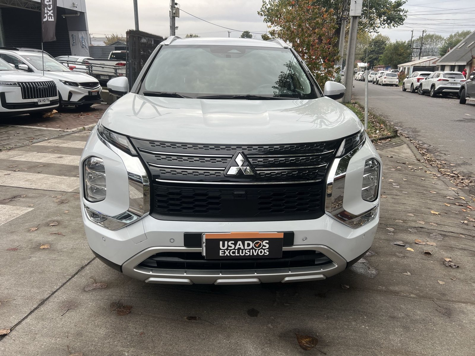 Mitsubishi OUTLANDER GLX 2.5 AUT 2023 - Imagen 3 de 20