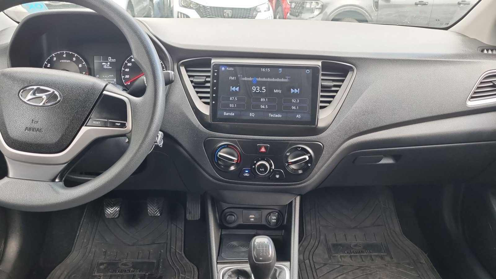 Hyundai ACCENT HCI 1.4 2023 - Imagen 10 de 20