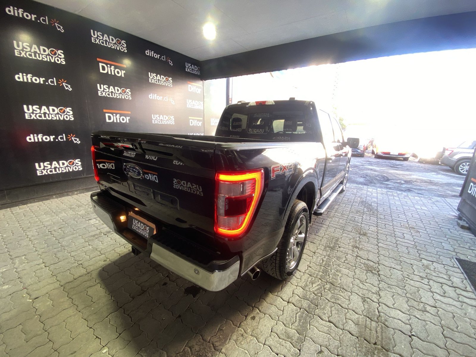 Ford F-150 F150 LARIAT LUXURY 4X4 5.0L AUT 2023 - Imagen 10 de 20